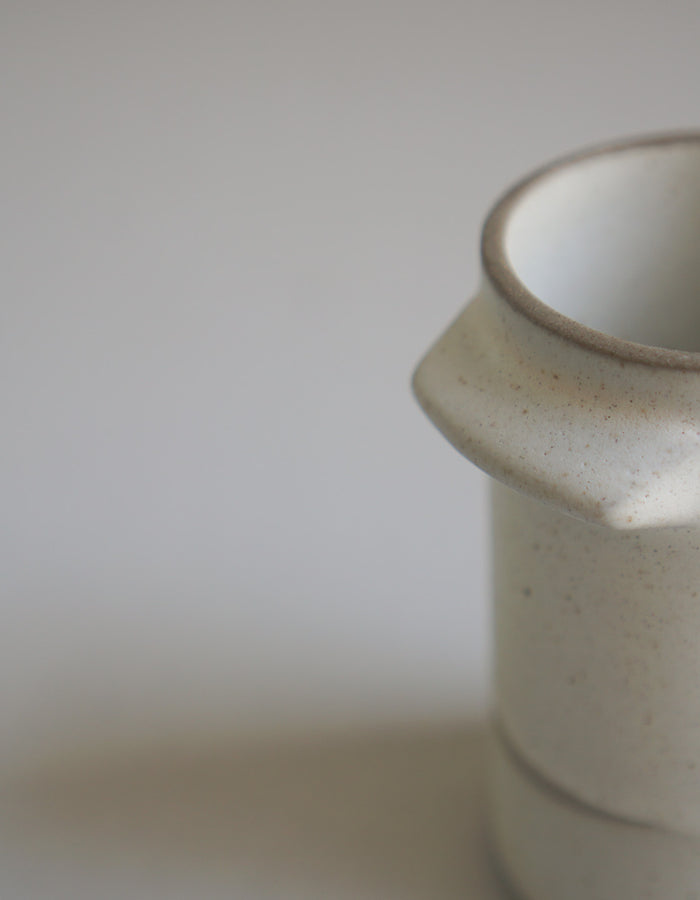 Pouring pot jar