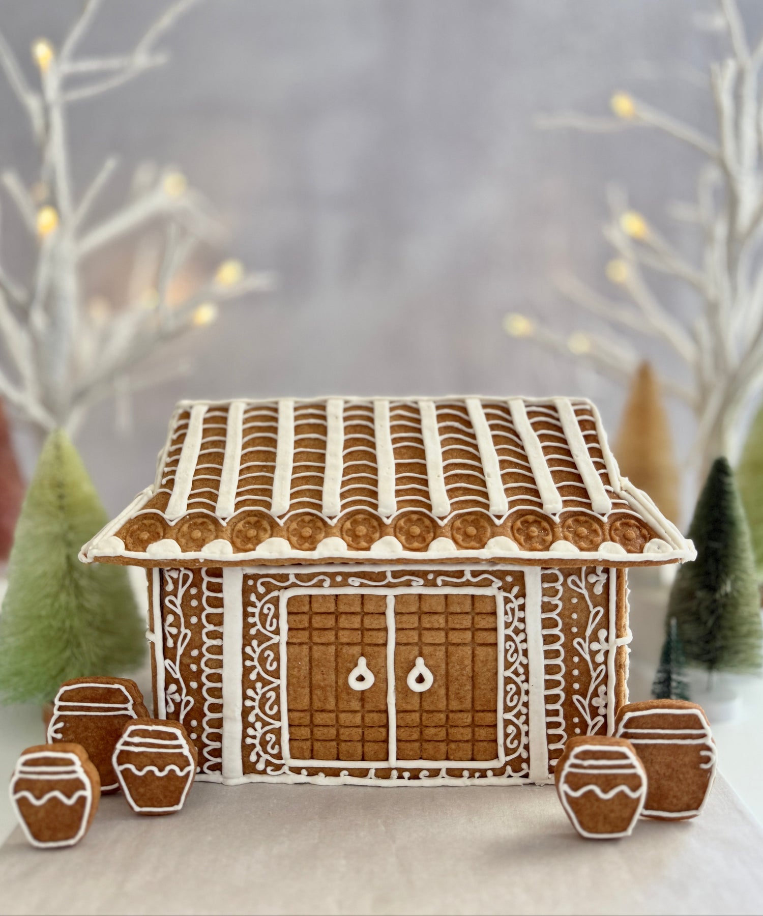 Hanok Gingerbread House Kit